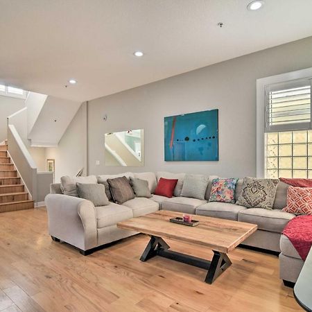 Coastal Sea Side Townhome - Walk To Beach! Clearwater Beach Eksteriør billede