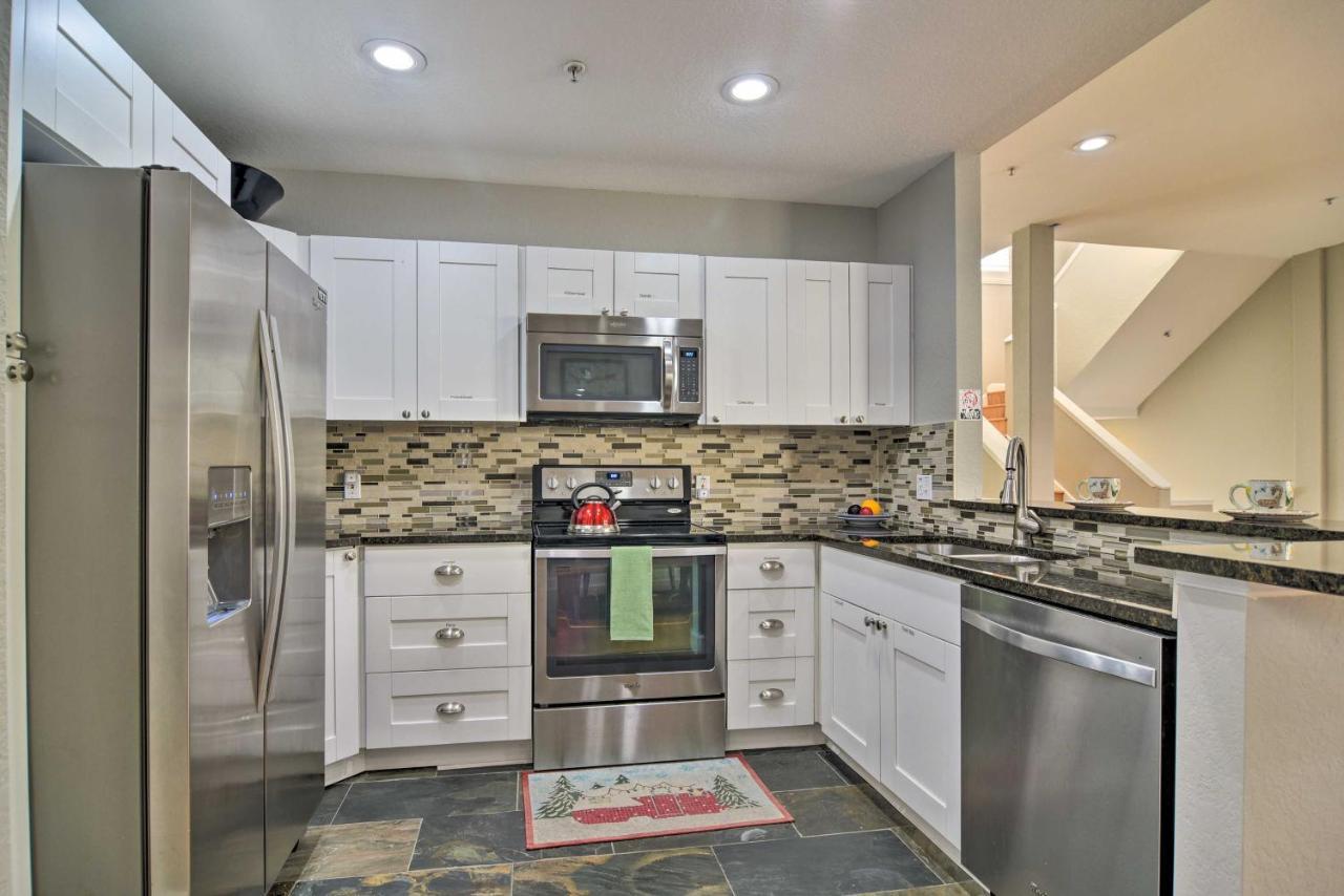Coastal Sea Side Townhome - Walk To Beach! Clearwater Beach Eksteriør billede