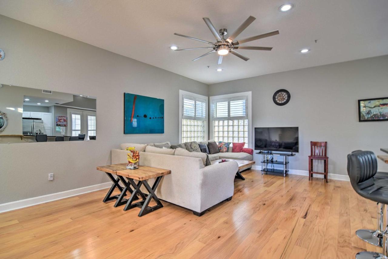 Coastal Sea Side Townhome - Walk To Beach! Clearwater Beach Eksteriør billede