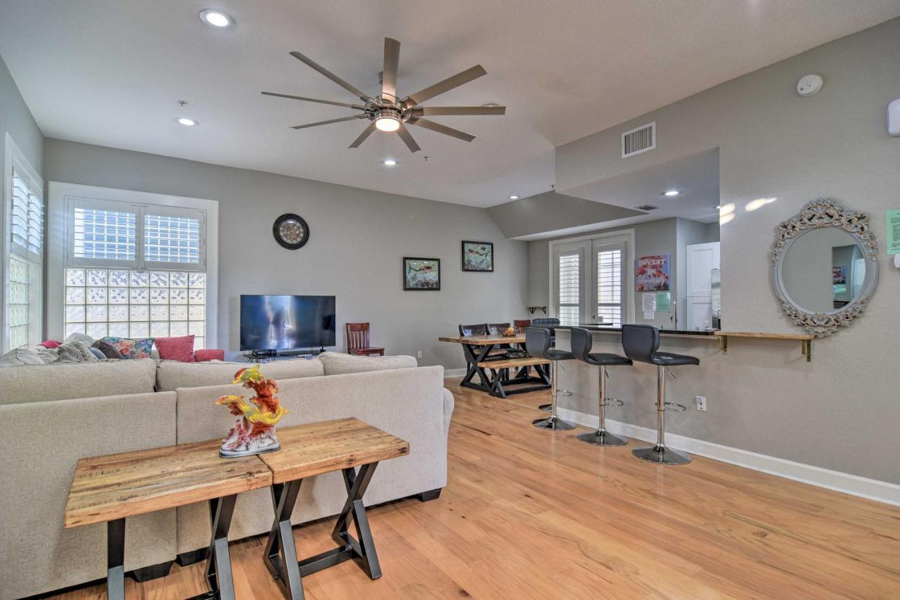 Coastal Sea Side Townhome - Walk To Beach! Clearwater Beach Eksteriør billede