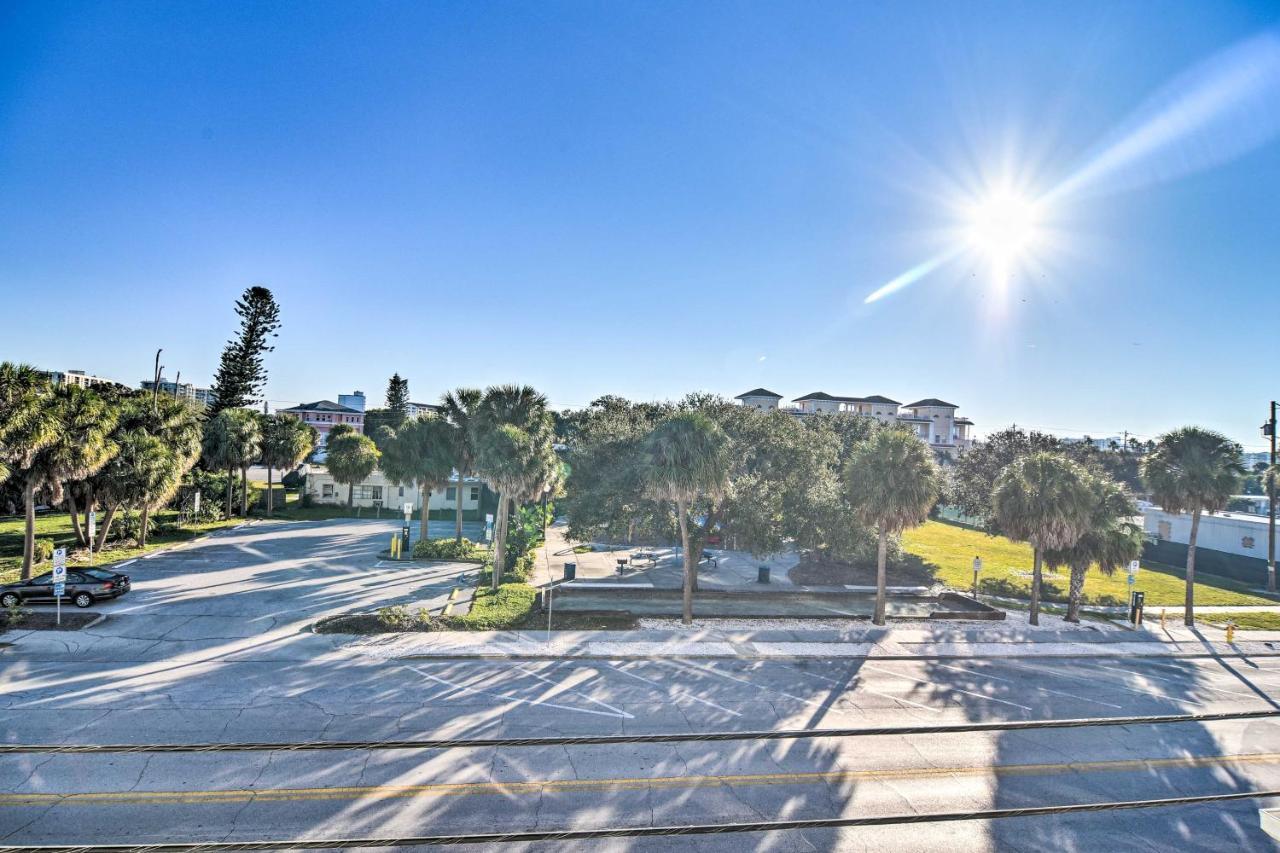 Coastal Sea Side Townhome - Walk To Beach! Clearwater Beach Eksteriør billede