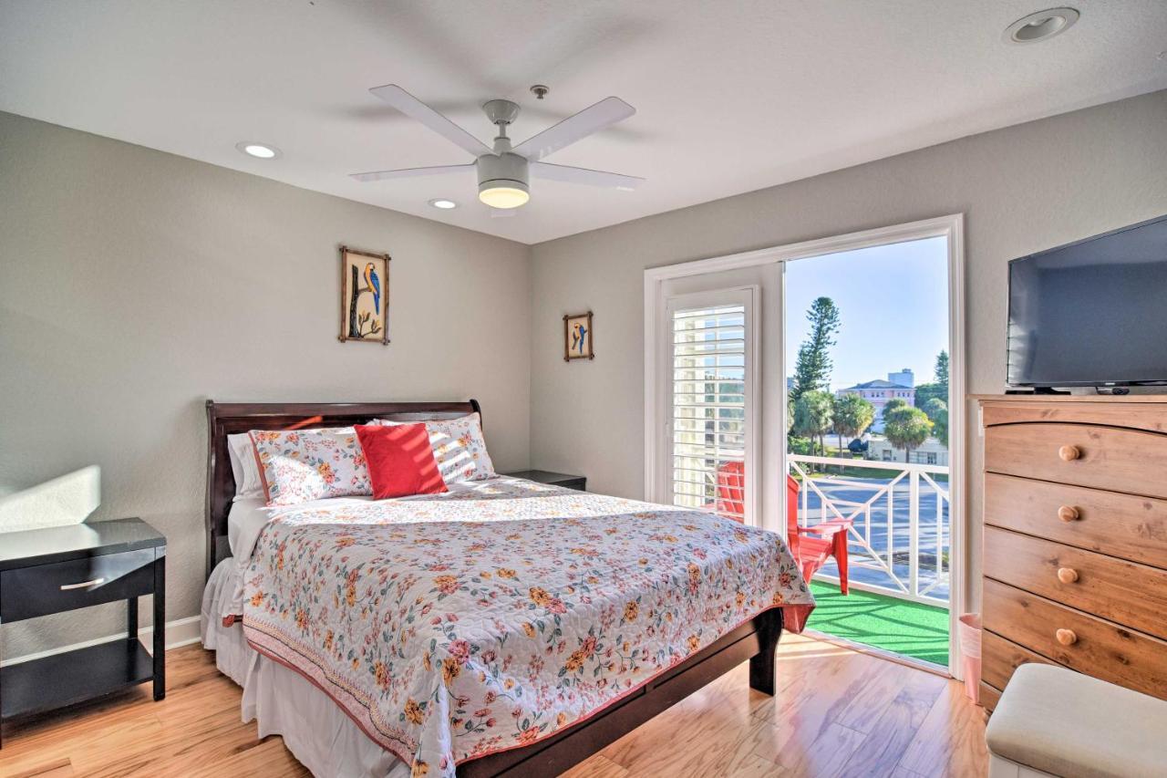 Coastal Sea Side Townhome - Walk To Beach! Clearwater Beach Eksteriør billede